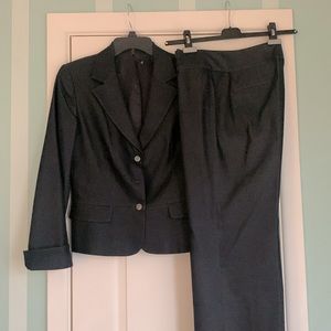TAHARI 2 PIECE JACKET AND TROUSERS SLATE GRAY COTTON BLEND STRETCH SIZE 8